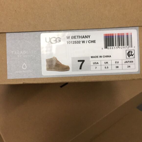 NEW ! authentic UGG - Picture 3 of 8